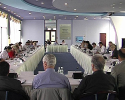 2003 年